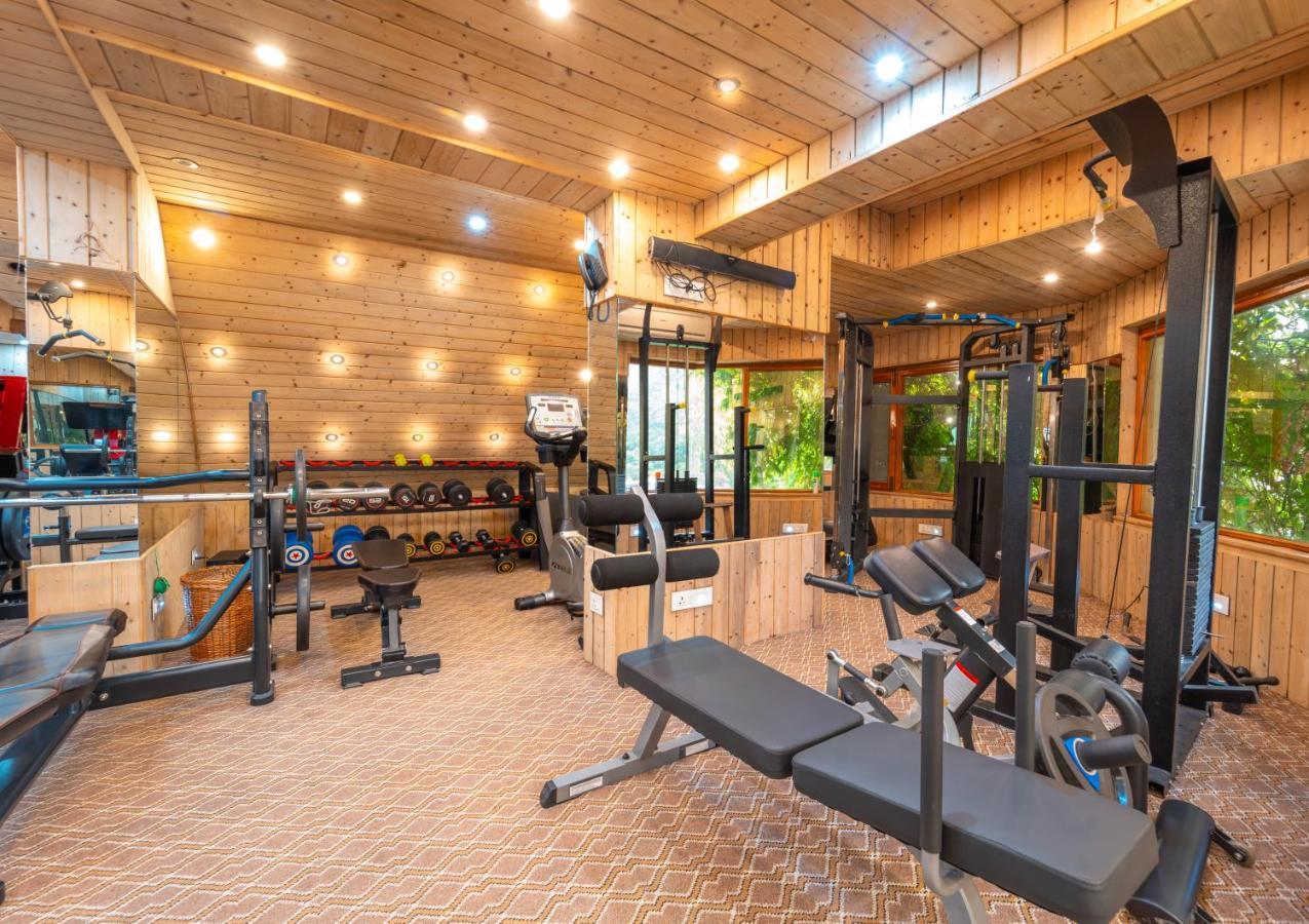 Hotel Mirage Srīnagar Екстериор снимка
