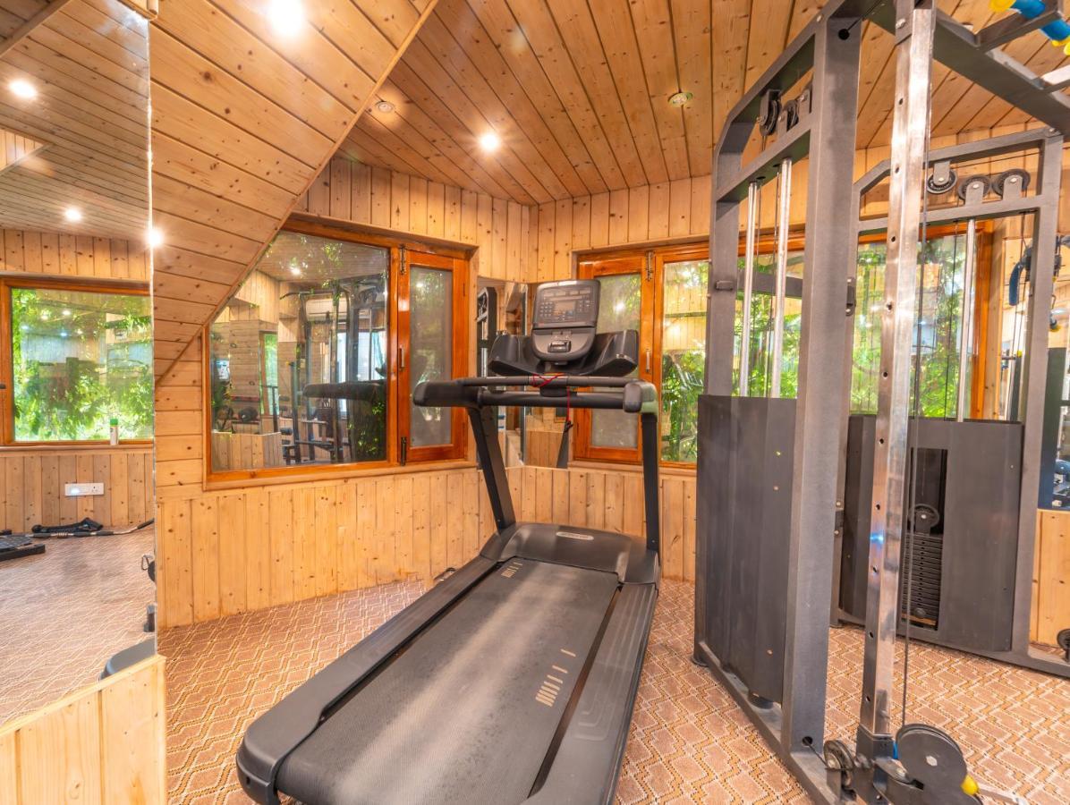 Hotel Mirage Srīnagar Екстериор снимка